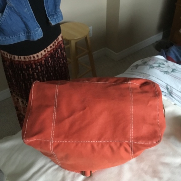 Maggi B Canvas Shoulder Bag - Picture 5 of 9